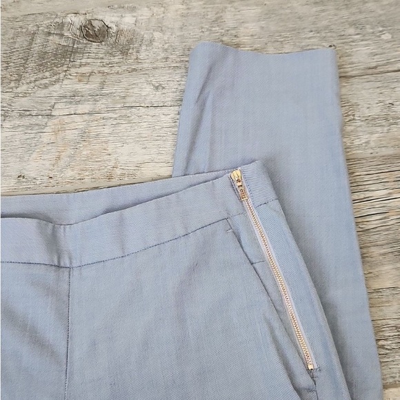 Kit and Ace Light blue Dress Pants
Size: 2
Side zip XLNT CONDITION - Picture 2 of 8